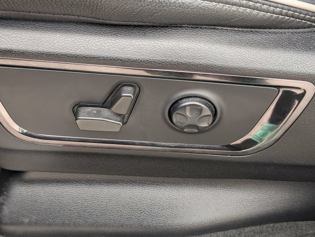 Used 2022 RAM 1500 Limited RWD image 17