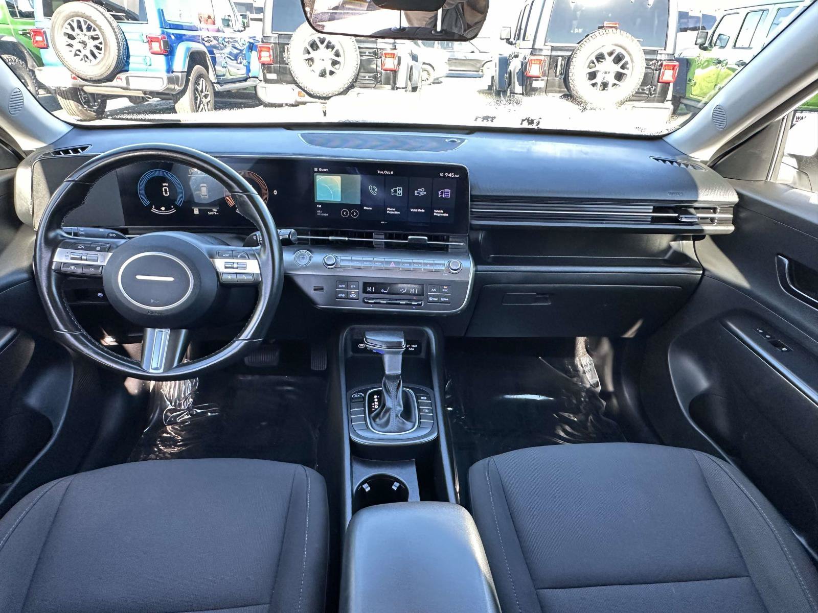 Used 2025 Hyundai Kona SEL FWD image 9