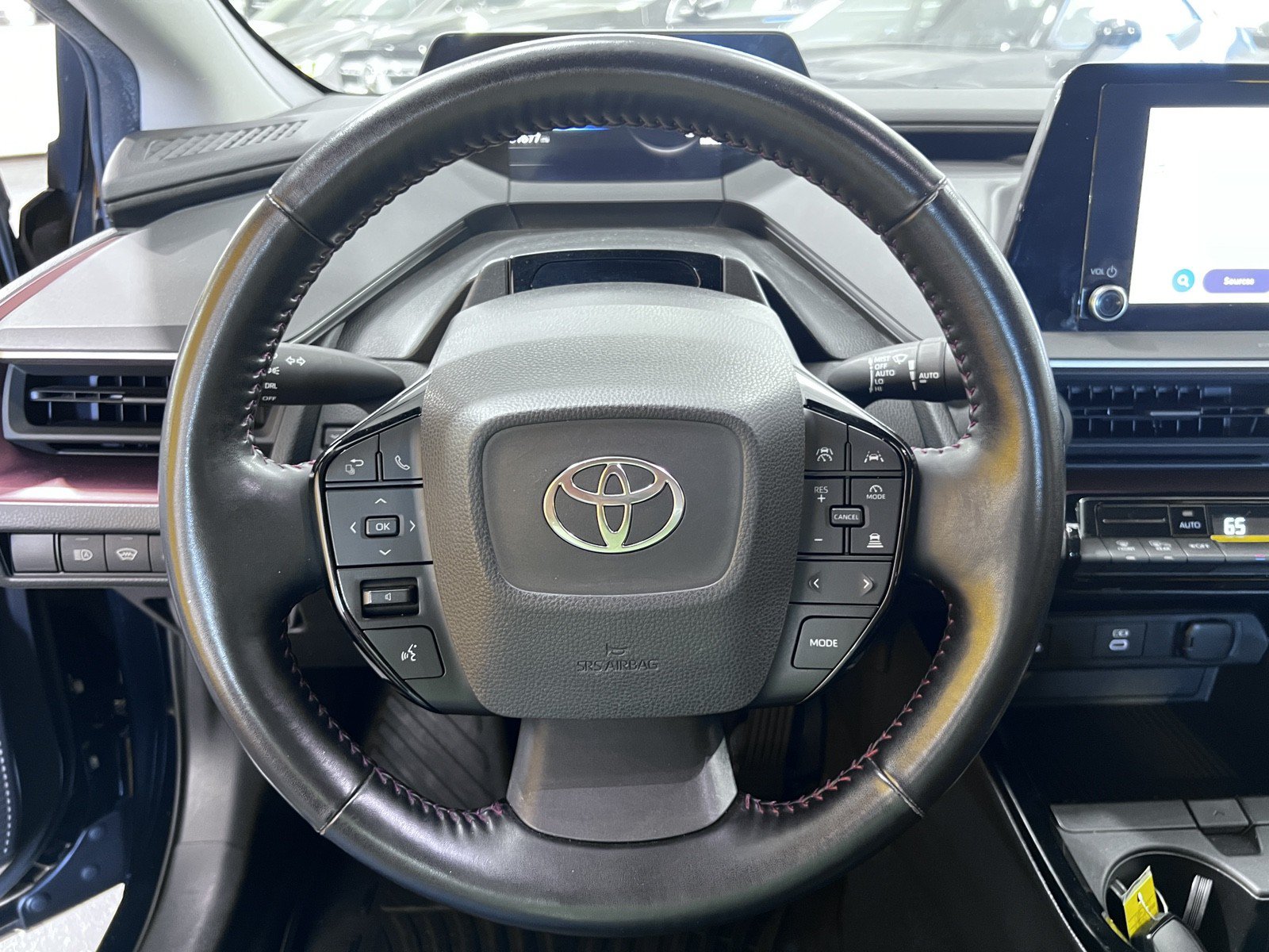 Used 2023 Toyota Prius Prime FWD image 11