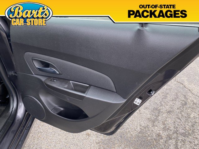 Used 2016 Chevrolet Cruze LT image 8