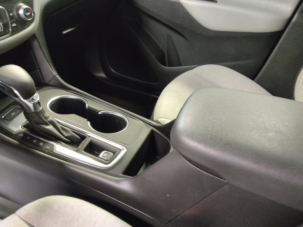 Used 2022 Chevrolet Equinox LS image 26