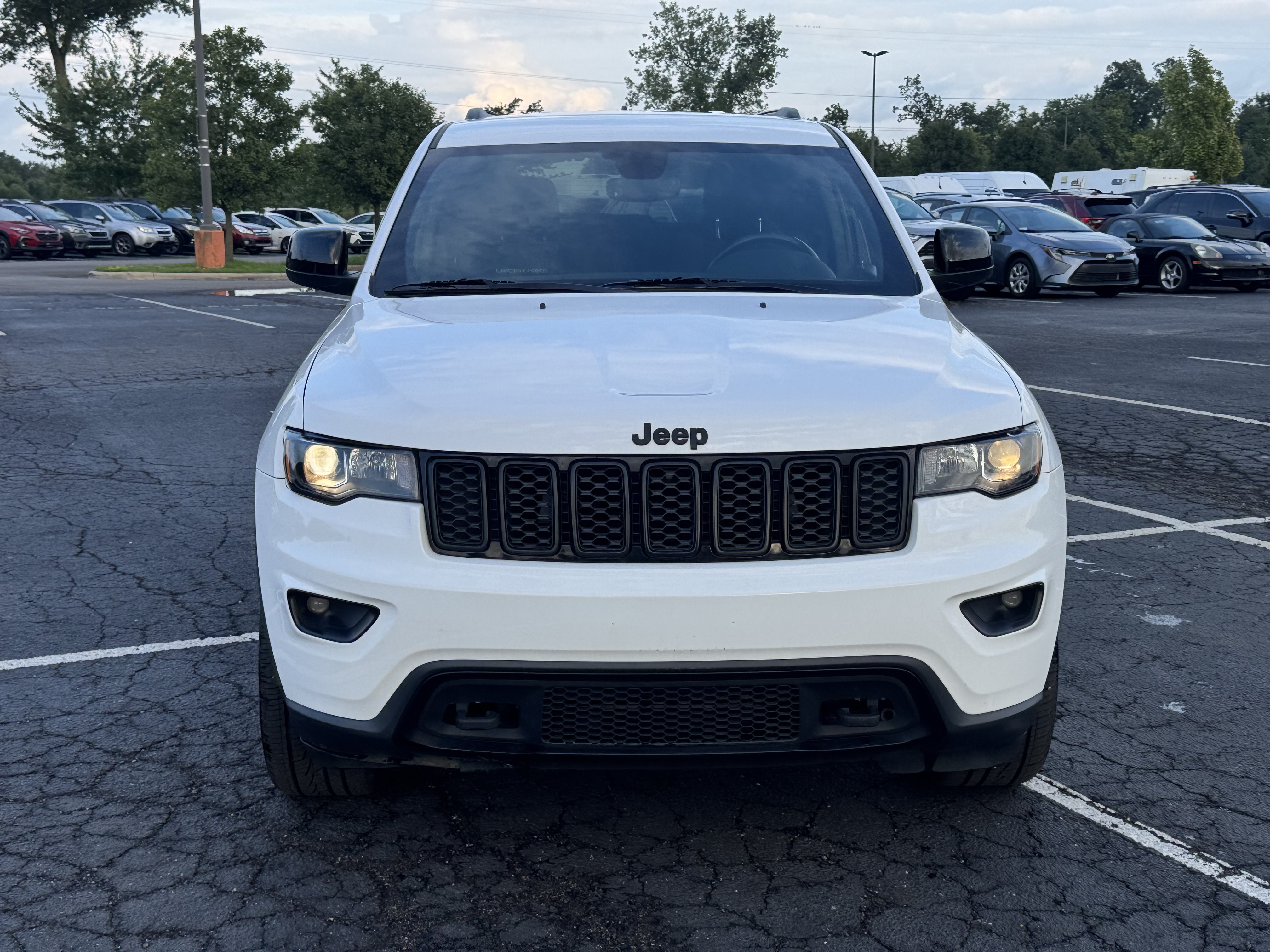 Used 2021 Jeep Grand Cherokee Freedom Edition AWD/4WD image 5