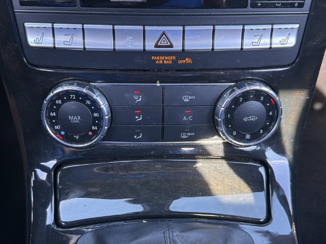 Used 2013 Mercedes-Benz SLK 250 image 18