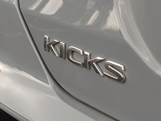 Used 2023 Nissan Kicks SV w/ Interior Electronics Package FWD image 28