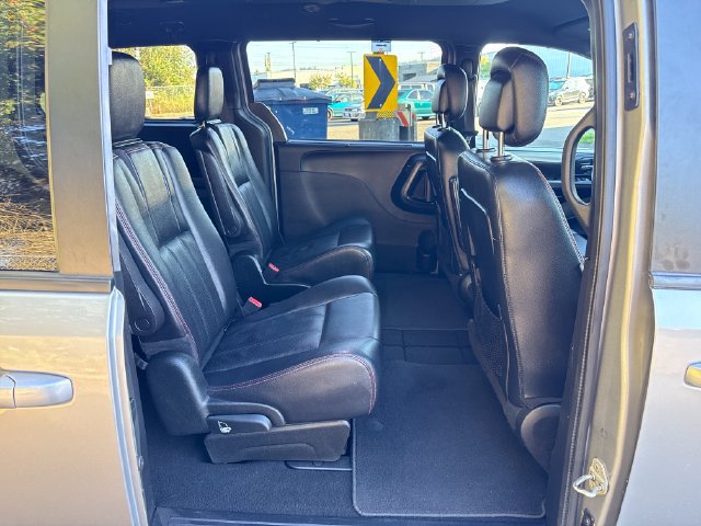 Used 2018 Dodge Grand Caravan GT FWD image 10