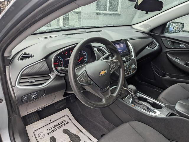Used 2023 Chevrolet Malibu LT image 9