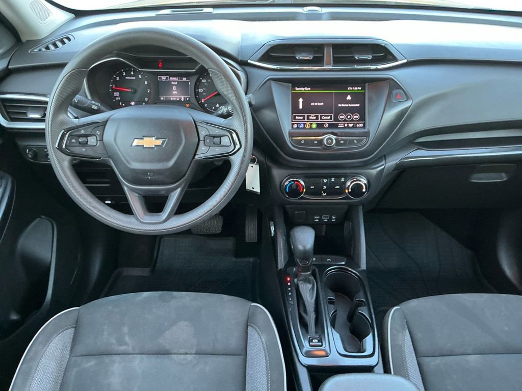 Used 2022 Chevrolet TrailBlazer LS FWD image 17