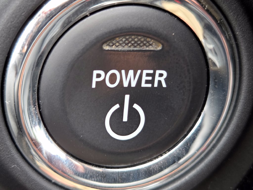 Used 2018 Mitsubishi Outlander 4WD Plug-In Hybrid image 44