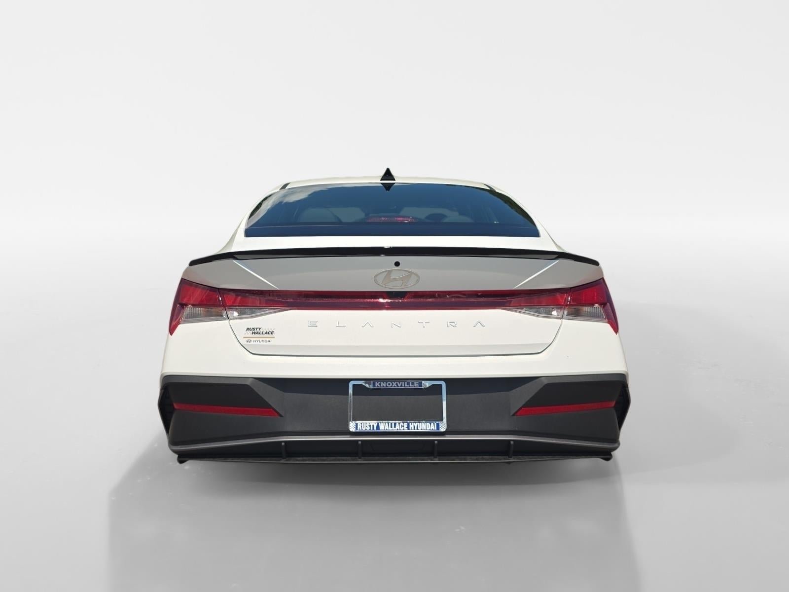 New 2026 Hyundai Elantra SEL Sport FWD image 4