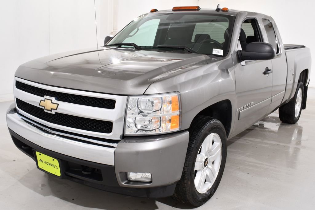 Used 2008 Chevrolet Silverado 1500 LT w/ All Star Edition RWD image 2