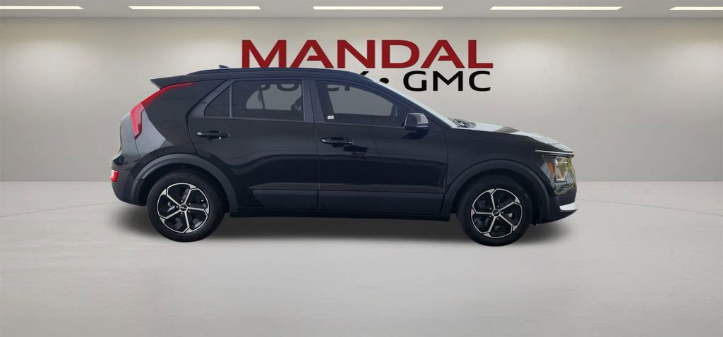 Used 2024 Kia Niro LX FWD image 7