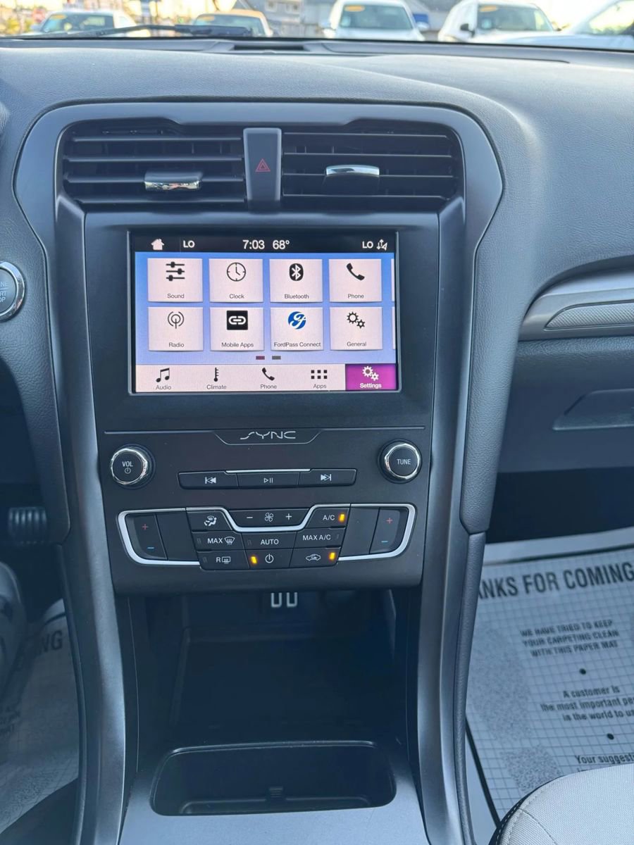 Used 2019 Ford Fusion SE w/ Equipment Group 151A image 12