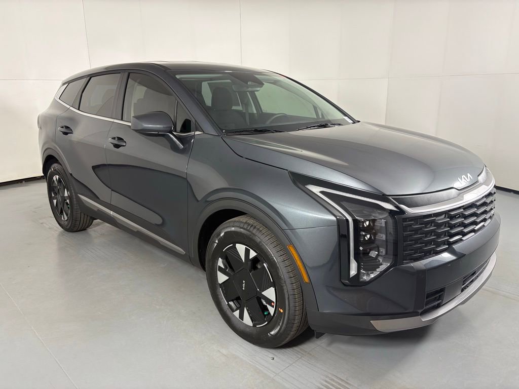 New 2026 Kia Sportage LX image 2