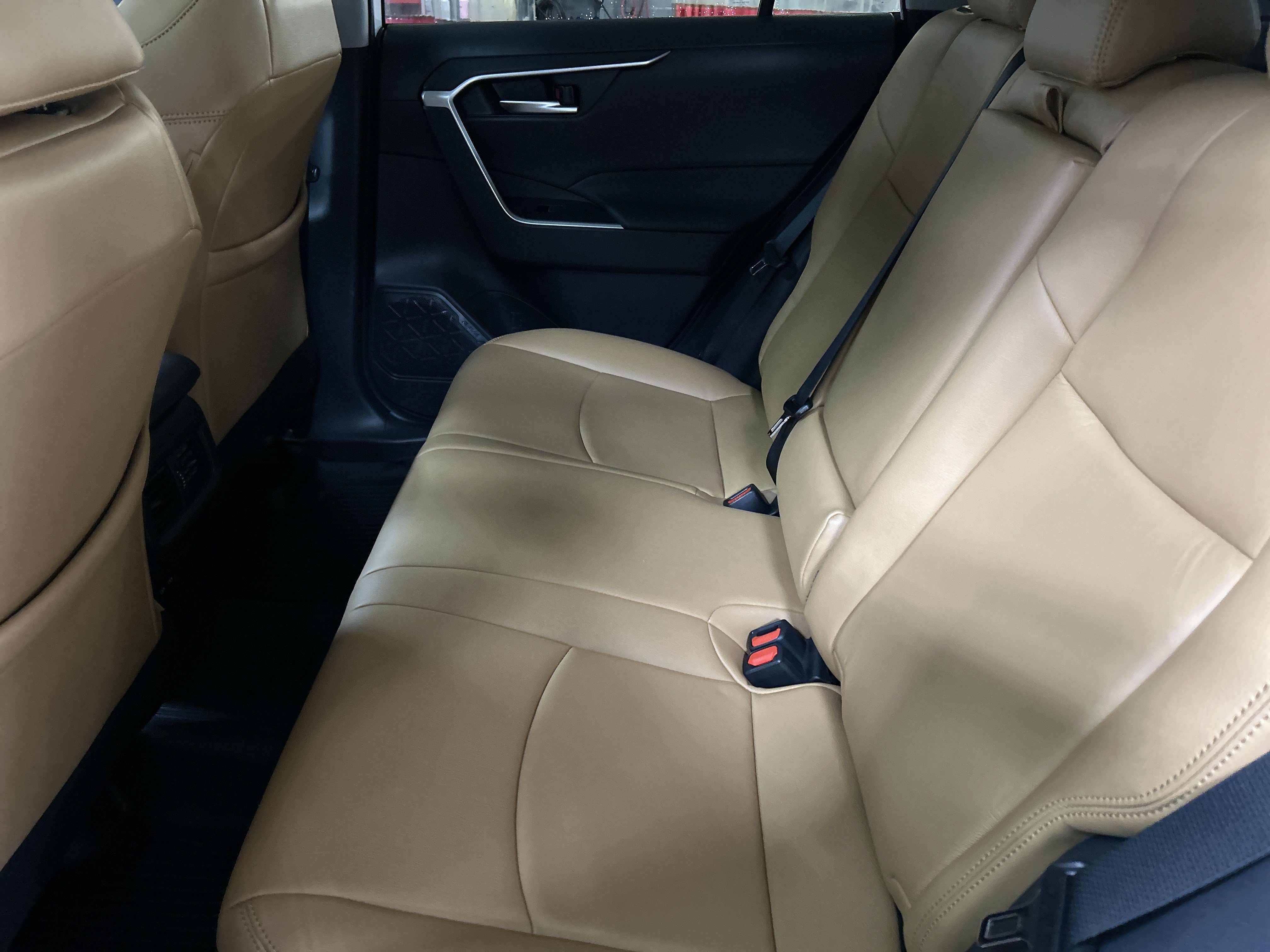 Certified 2025 Toyota RAV4 XLE w/ Convenience Package FWD image 31