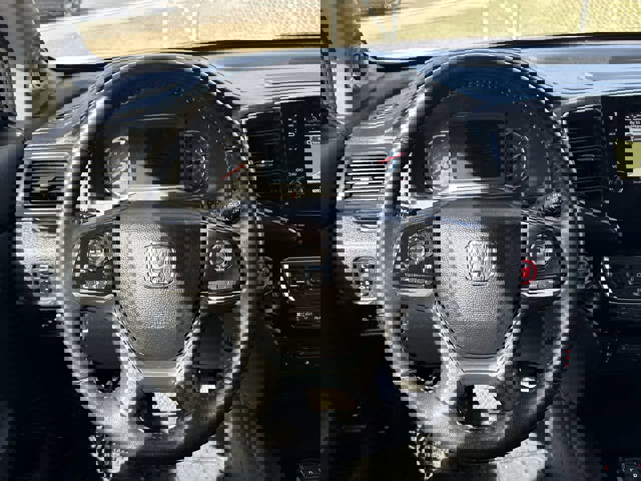 Used 2022 Honda Pilot Touring image 17