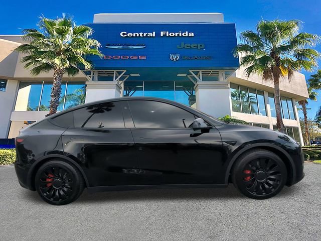 Used 2025 Tesla Model Y Performance image 4