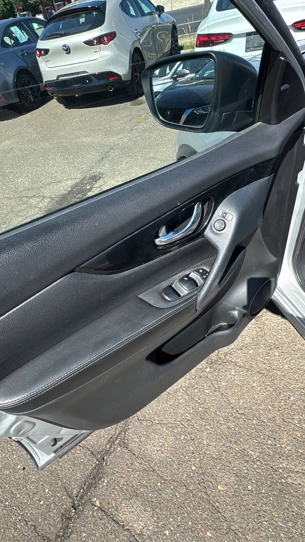Used 2022 Nissan Rogue Sport SV AWD/4WD image 10