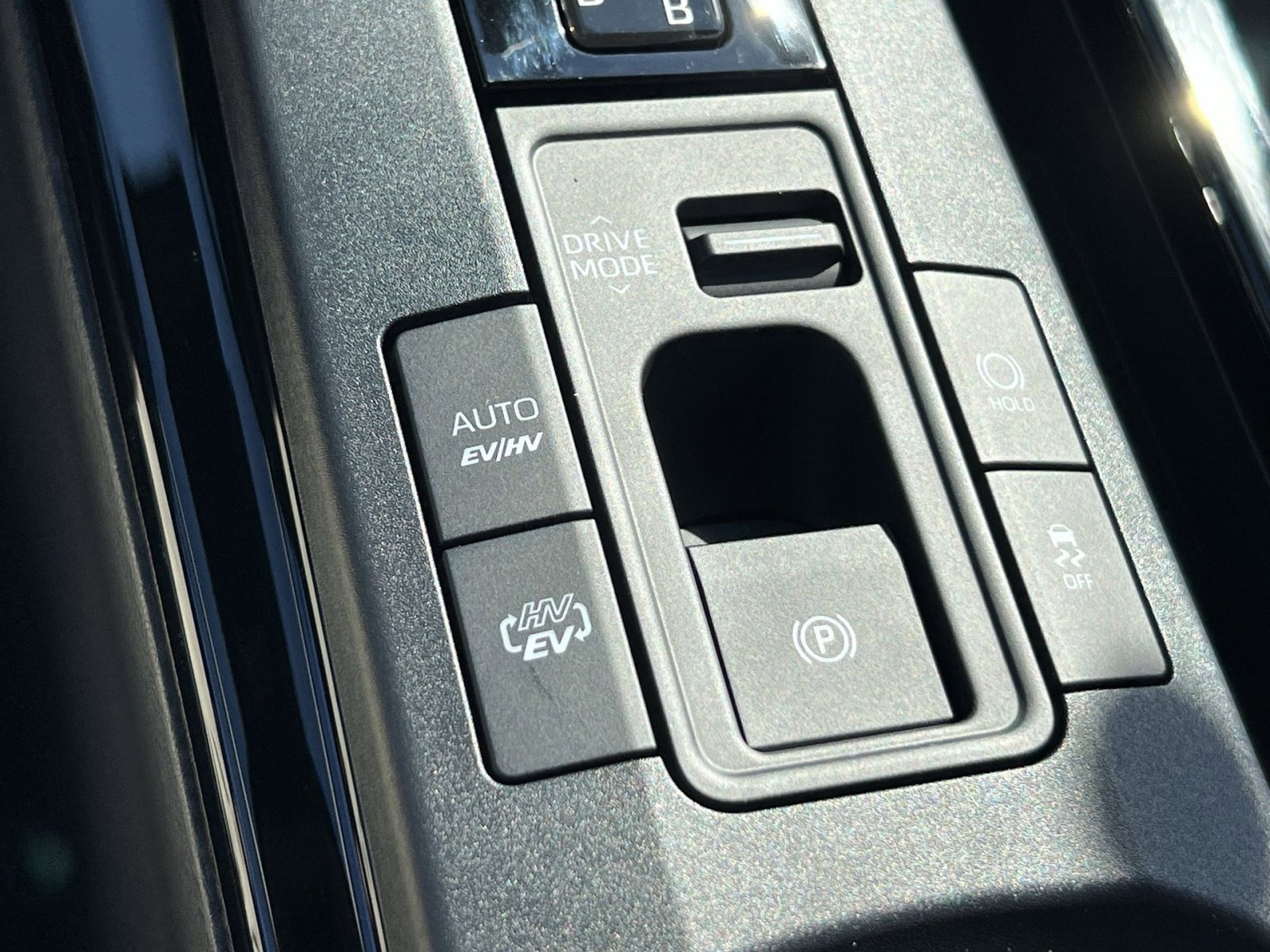 New 2026 Toyota Prius Plug-In Hybrid image 25