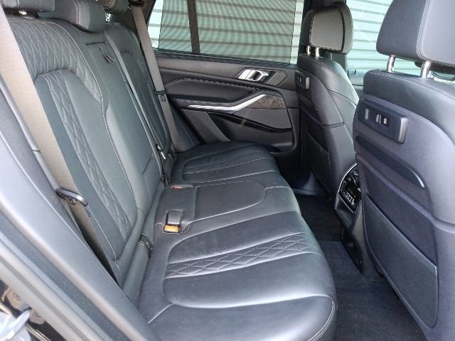 Used 2019 BMW X5 xDrive50i w/ M Sport Package AWD/4WD image 28