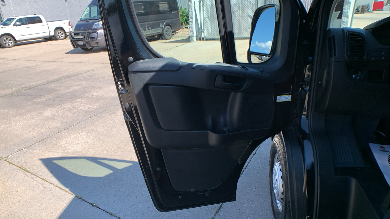 New 2026 RAM ProMaster 2500 w/ Premium Convenience Group FWD image 11