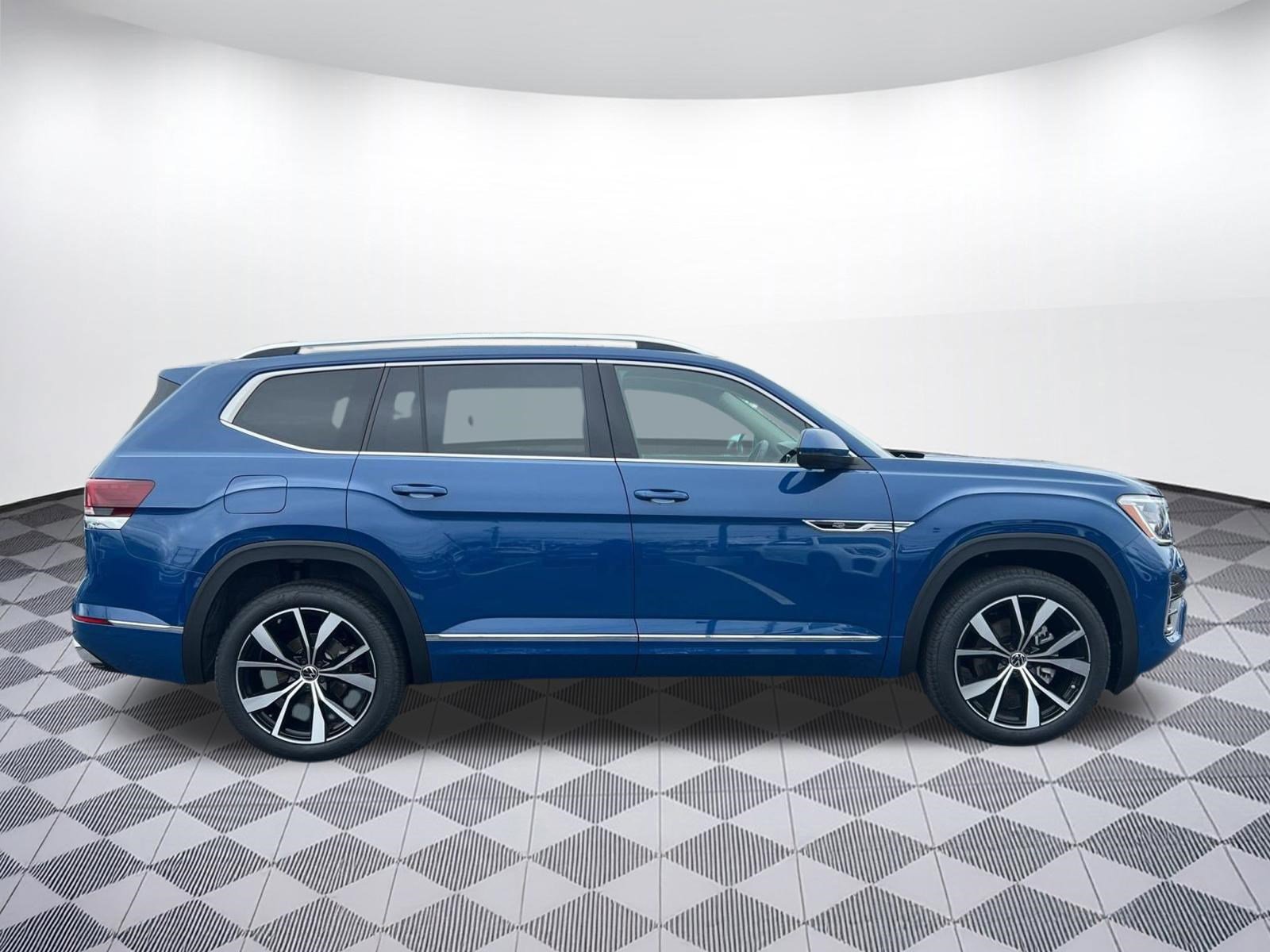 New 2026 Volkswagen Atlas SEL Premium R-Line image 8
