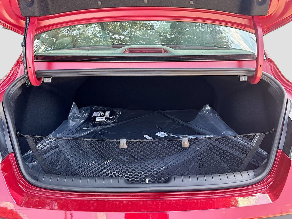 New 2025 Hyundai Elantra Sport image 24