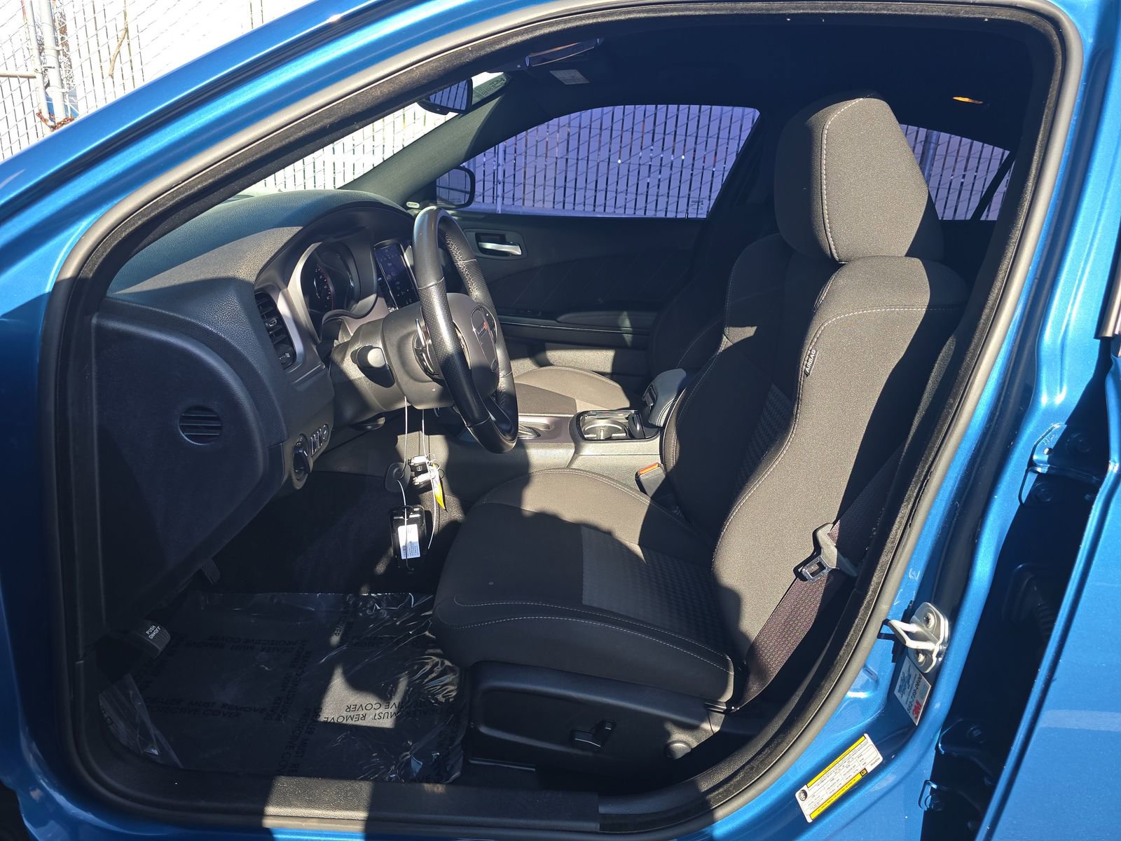 Used 2023 Dodge Charger R/T w/ Blacktop Package image 7