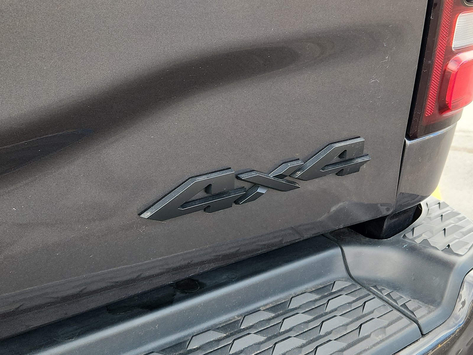 Used 2024 RAM 3500 Laramie w/ Night Edition AWD/4WD image 9