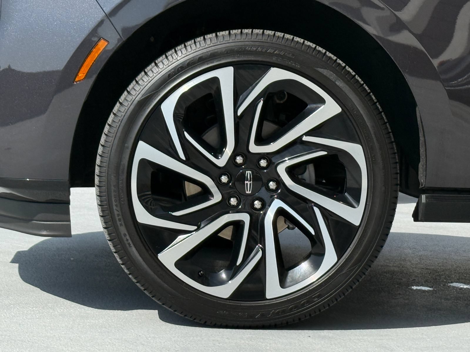 New 2026 Lincoln Navigator Black Label AWD/4WD image 10