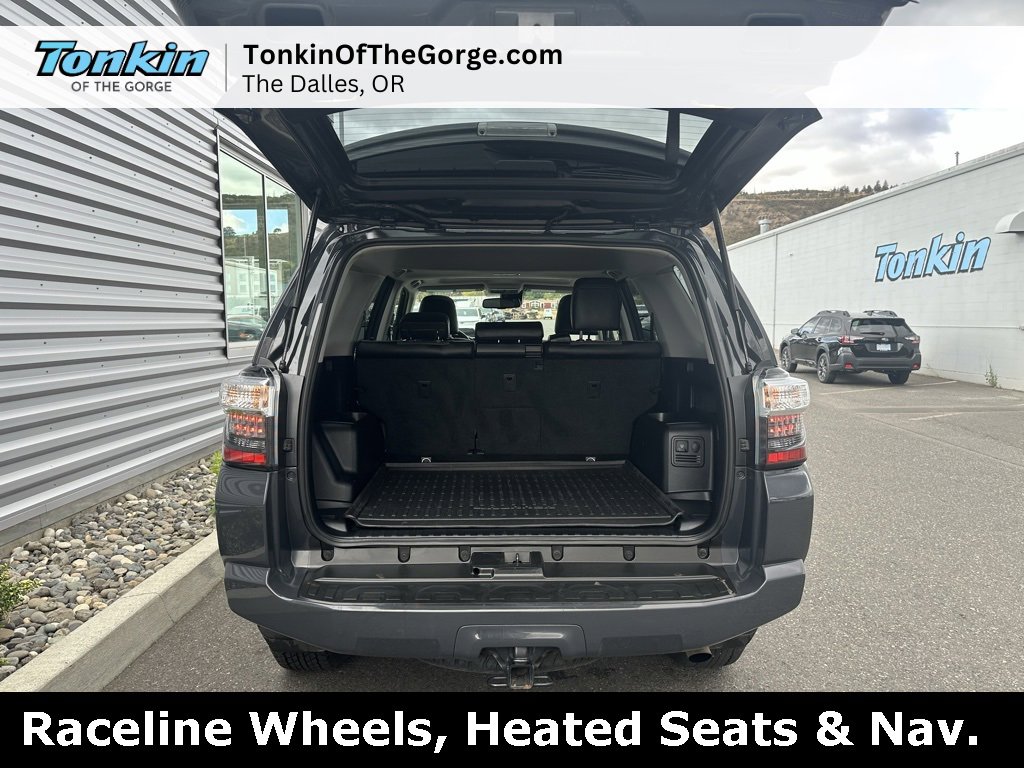 Used 2024 Toyota 4Runner SR5 Premium image 4