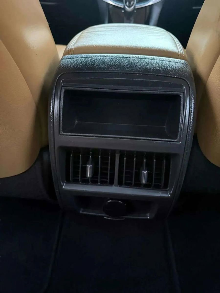 Used 2014 Cadillac SRX Performance w/ Driver Assist Package image 17