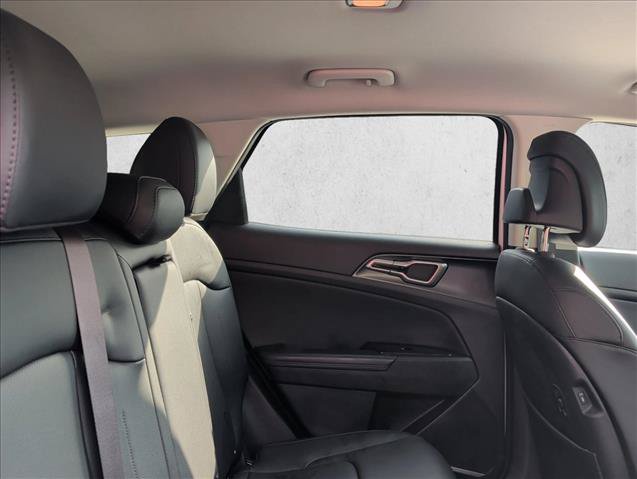 Used 2025 Kia Sportage EX FWD image 24