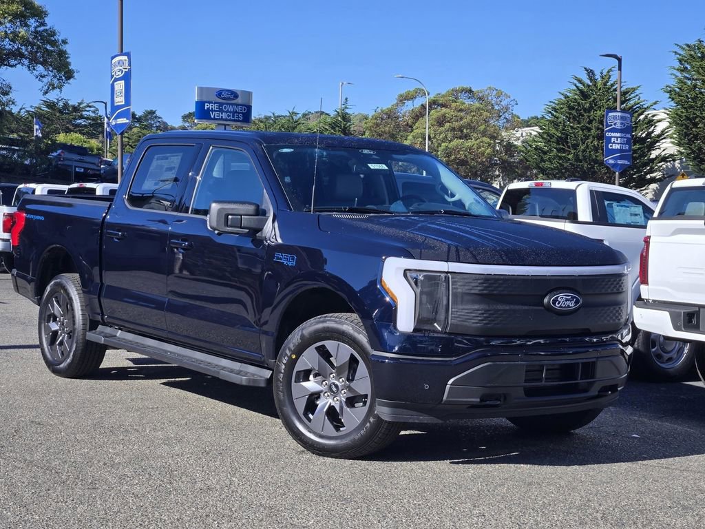 New 2025 Ford F150 Lightning Flash AWD/4WD image 19