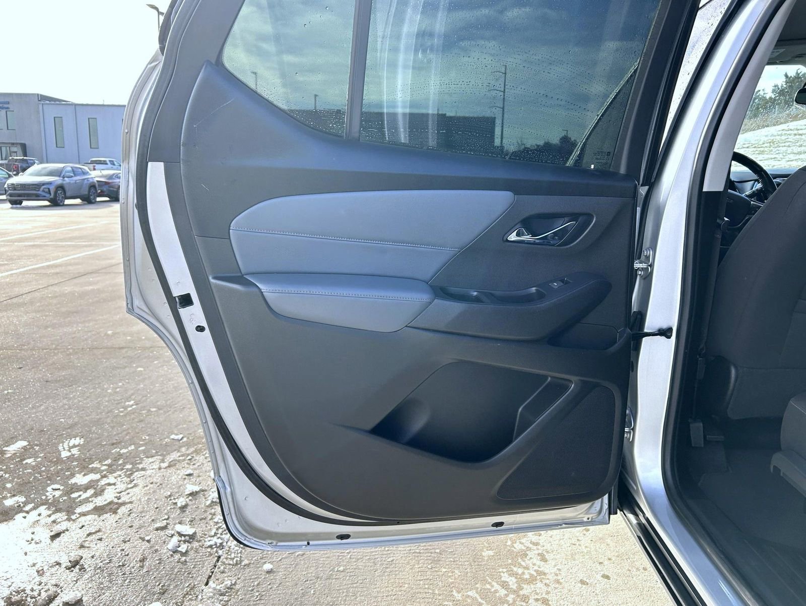 Used 2018 Chevrolet Traverse LT image 22