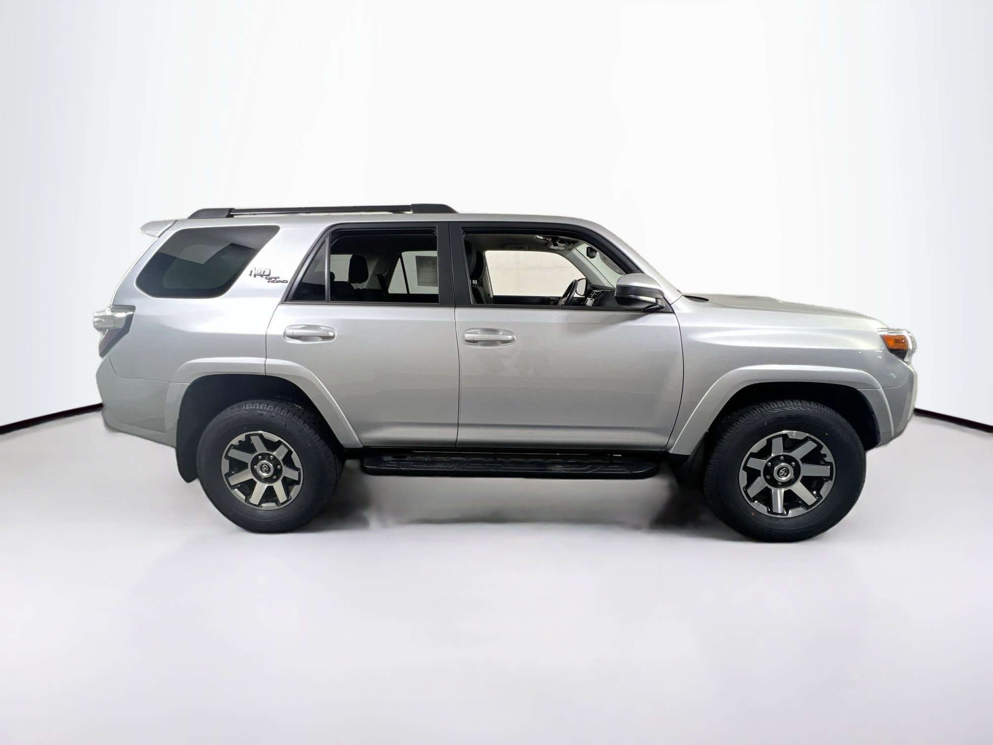 Used 2023 Toyota 4Runner TRD Off-Road image 4