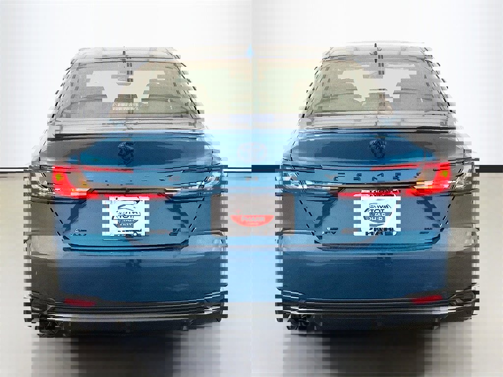 New 2026 Toyota Camry SE image 5