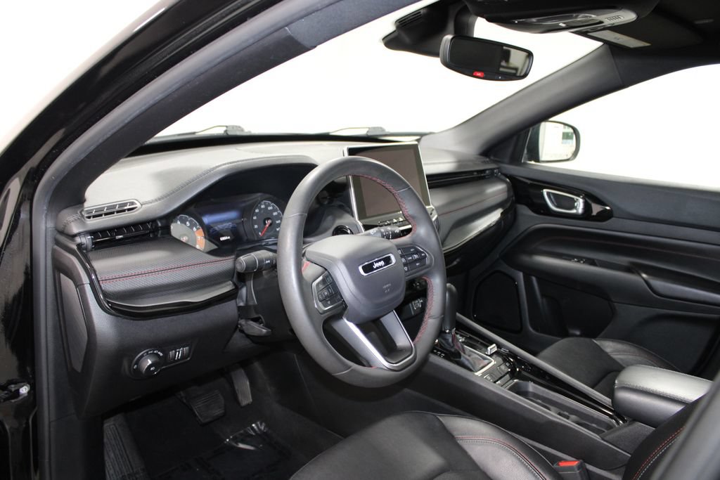 Used 2024 Jeep Compass Trailhawk AWD/4WD image 18