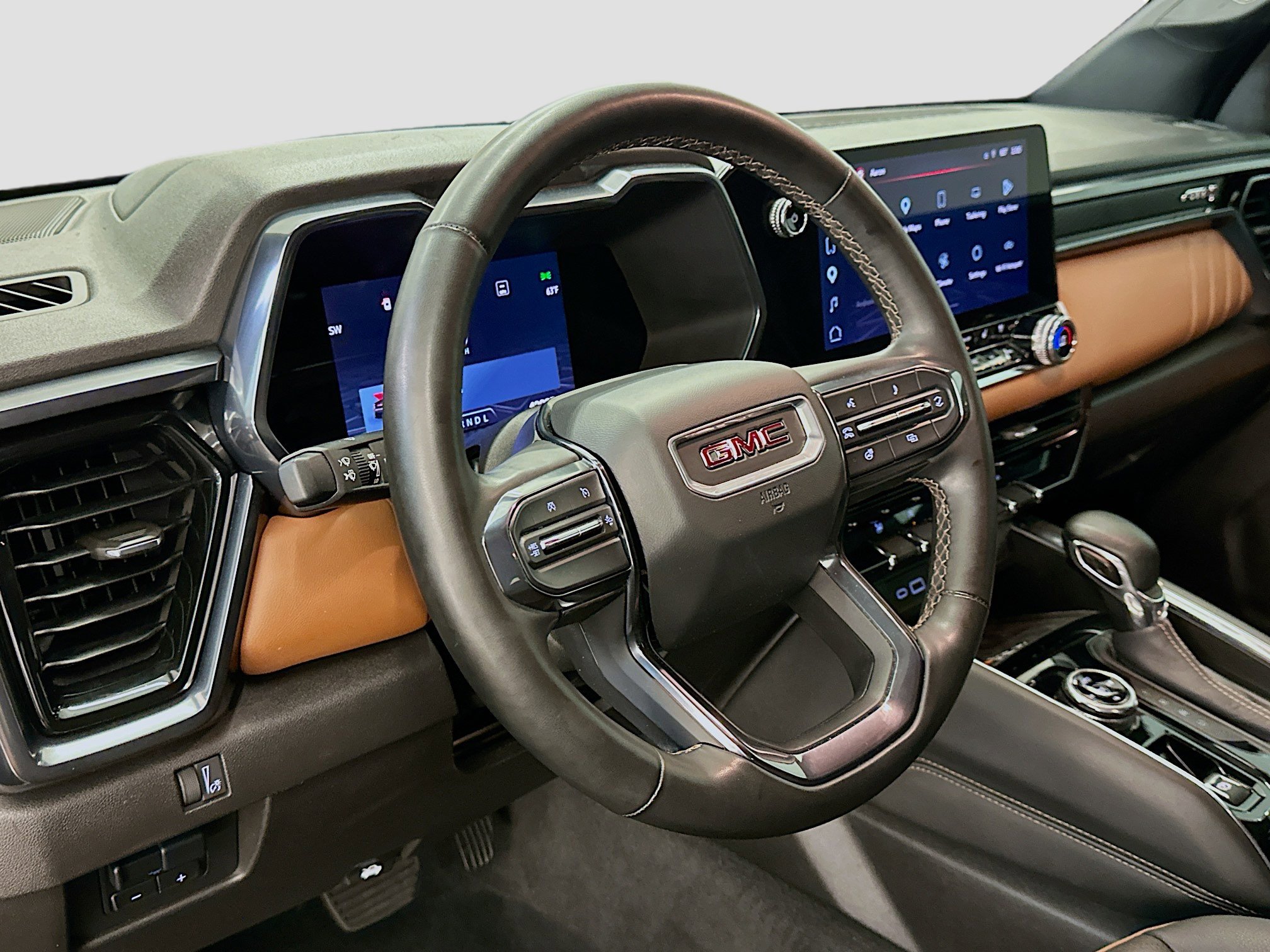Used 2023 GMC Canyon AT4 w/ AT4 Premium Package AWD/4WD image 18