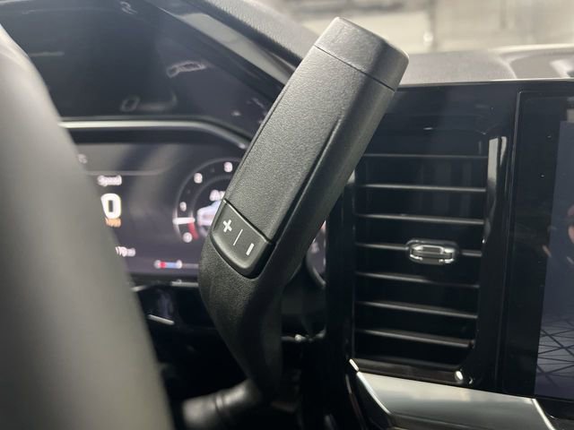 New 2026 GMC Sierra 1500 SLE image 16