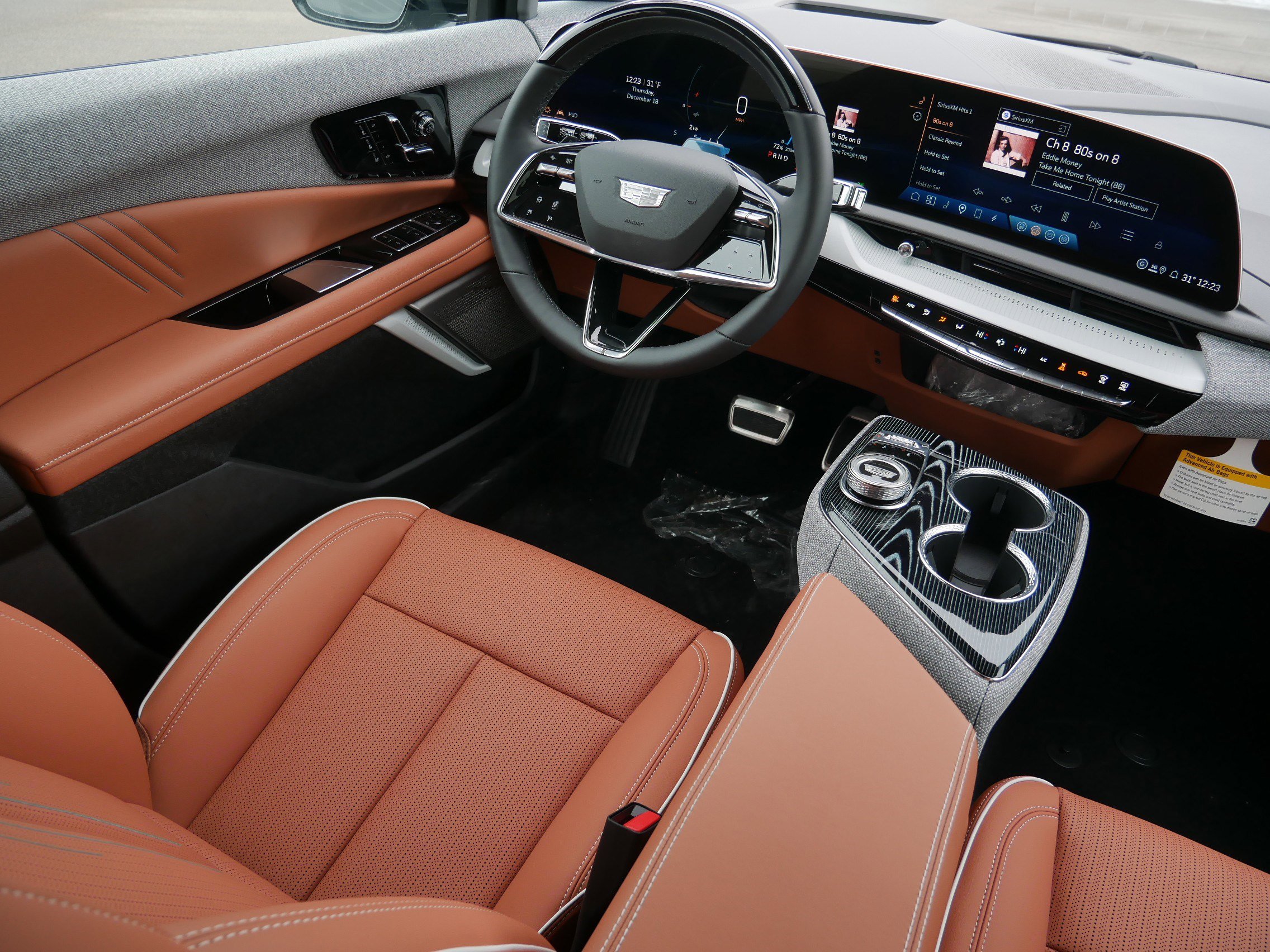 New 2026 Cadillac Optiq Luxury 2 w/ LPO, Floor Liner Package image 11