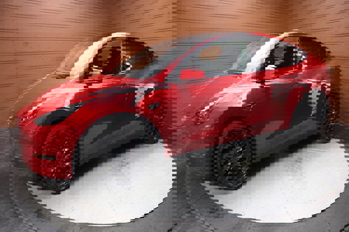 Used 2022 Tesla Model Y Performance image 41