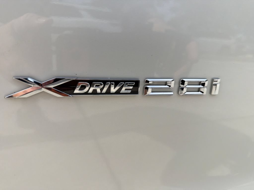 Used 2017 BMW X3 xDrive28i AWD/4WD image 11