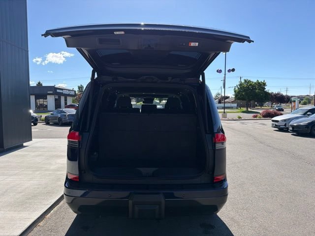 Used 2024 Lexus GX 550 w/ Accessory Package (2T) AWD/4WD image 8