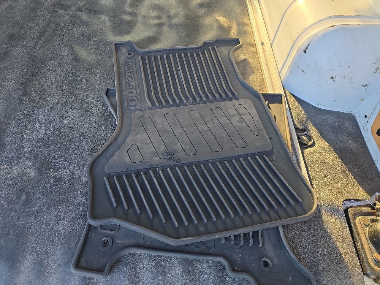 Used 2020 Nissan NV 2500 SV w/ Navigation Package image 34