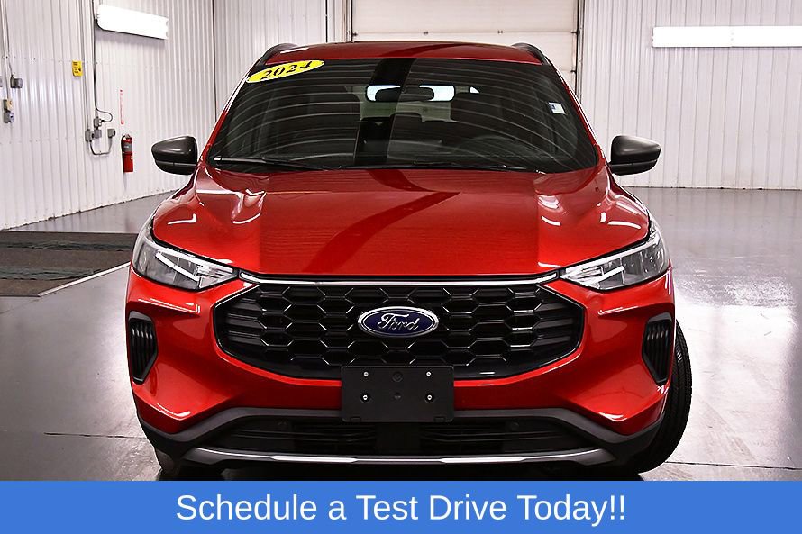 Used 2025 Ford Escape ST-Line w/ Tech Pack #1 image 2