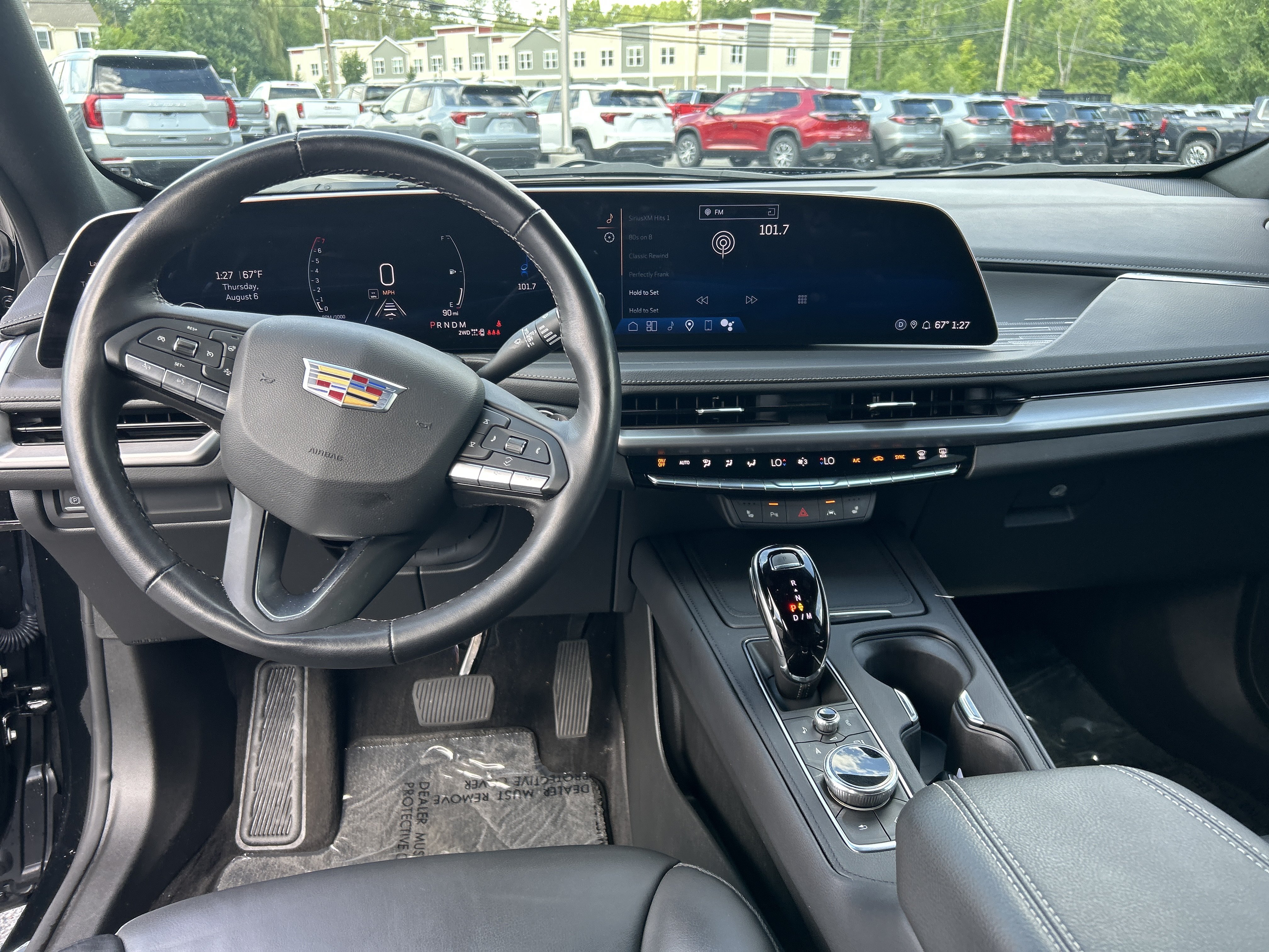Certified 2025 Cadillac XT4 Premium Luxury w/ Cold Weather Package AWD/4WD image 35