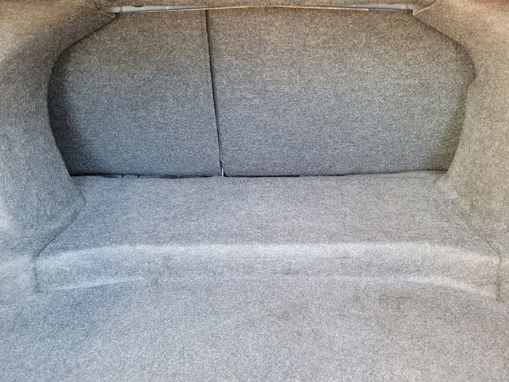 Used 2016 Ford Taurus SEL FWD image 39