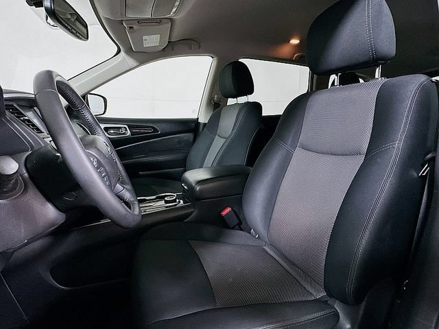 Used 2018 Nissan Pathfinder SV AWD/4WD image 11