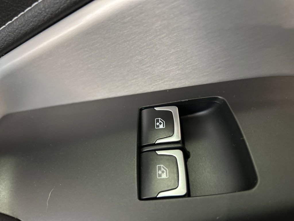 Used 2019 Chevrolet Corvette Stingray Coupe w/ 2LT Preferred Equipment Group image 26