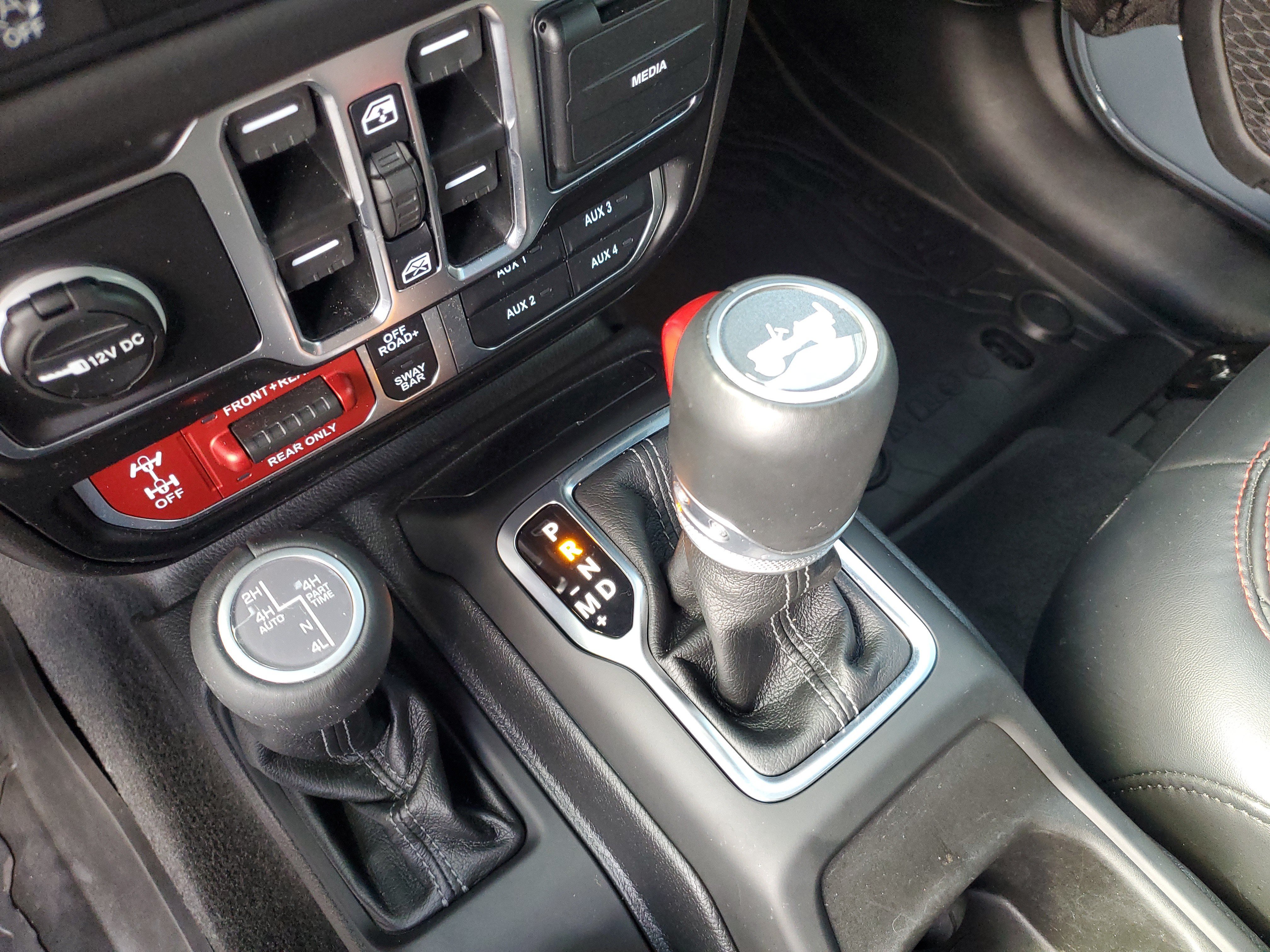 Used 2025 Jeep Wrangler Unlimited Rubicon AWD/4WD image 22